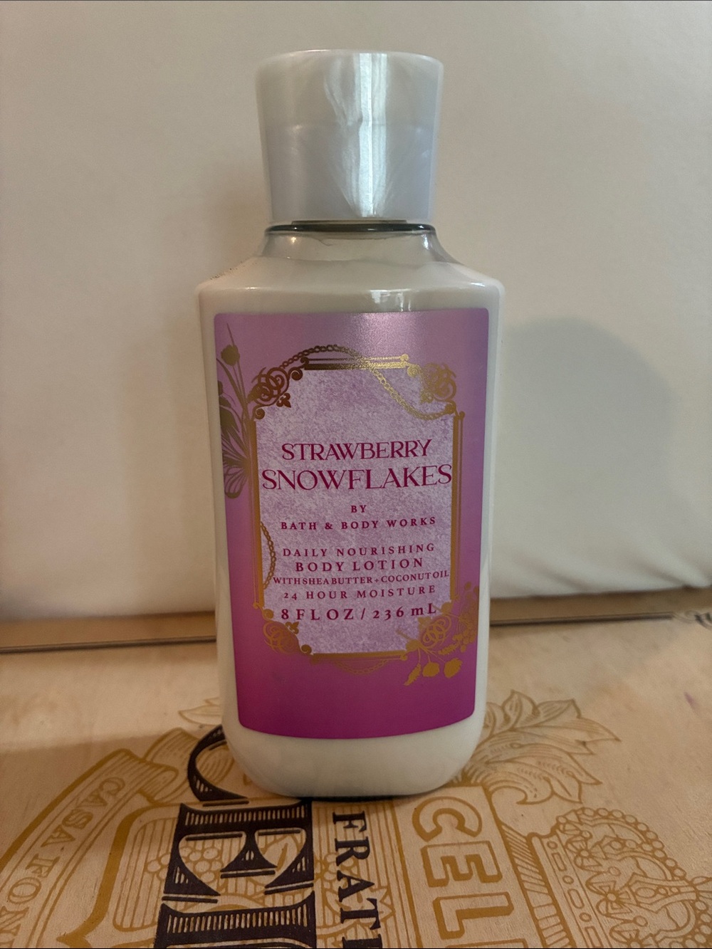 Bath & Body Works Strawberry Snowflakes Lotion - Pink & Gold Label